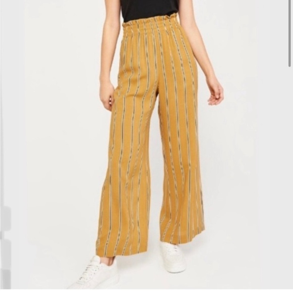 Abercrombie & Fitch - Mustard Yellow and Navy Striped cloth pants - Size Small
